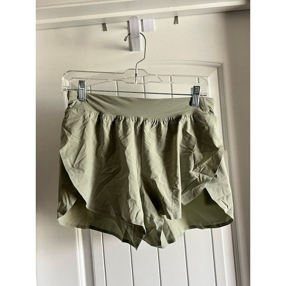 Lululemon Fast and Free High-Rise Split Short 3" in Green